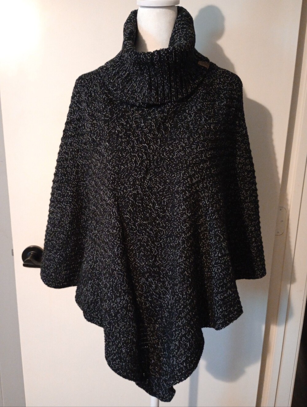 Roots Black & White Heather Turtleneck Sweater Poncho One Size